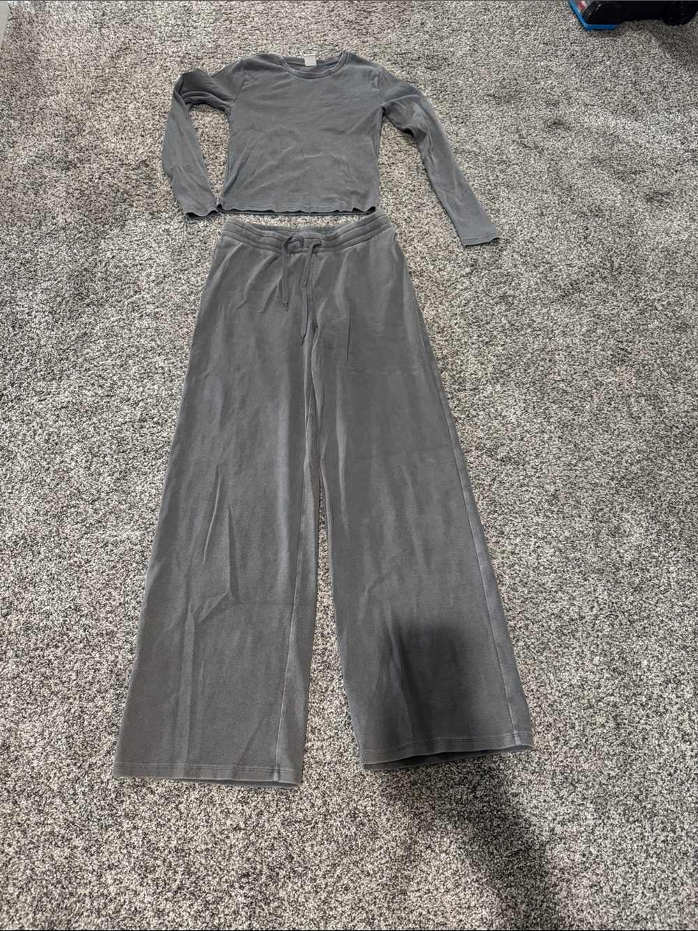 Aritzia Gray set with top and Wide-Leg Lounge Pants